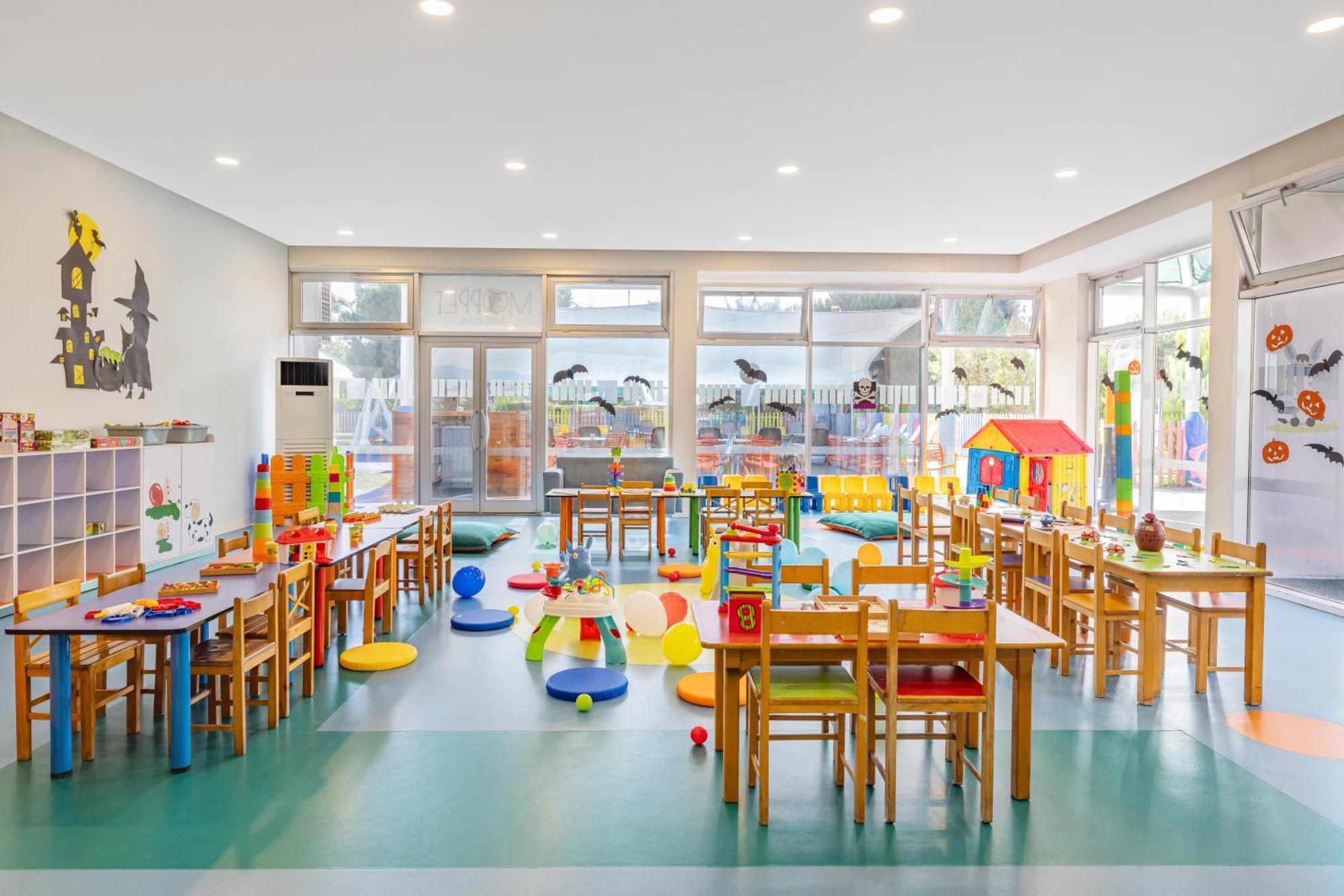 Concorde De Luxe Resort Antália Exterior foto A nursery school in Spain