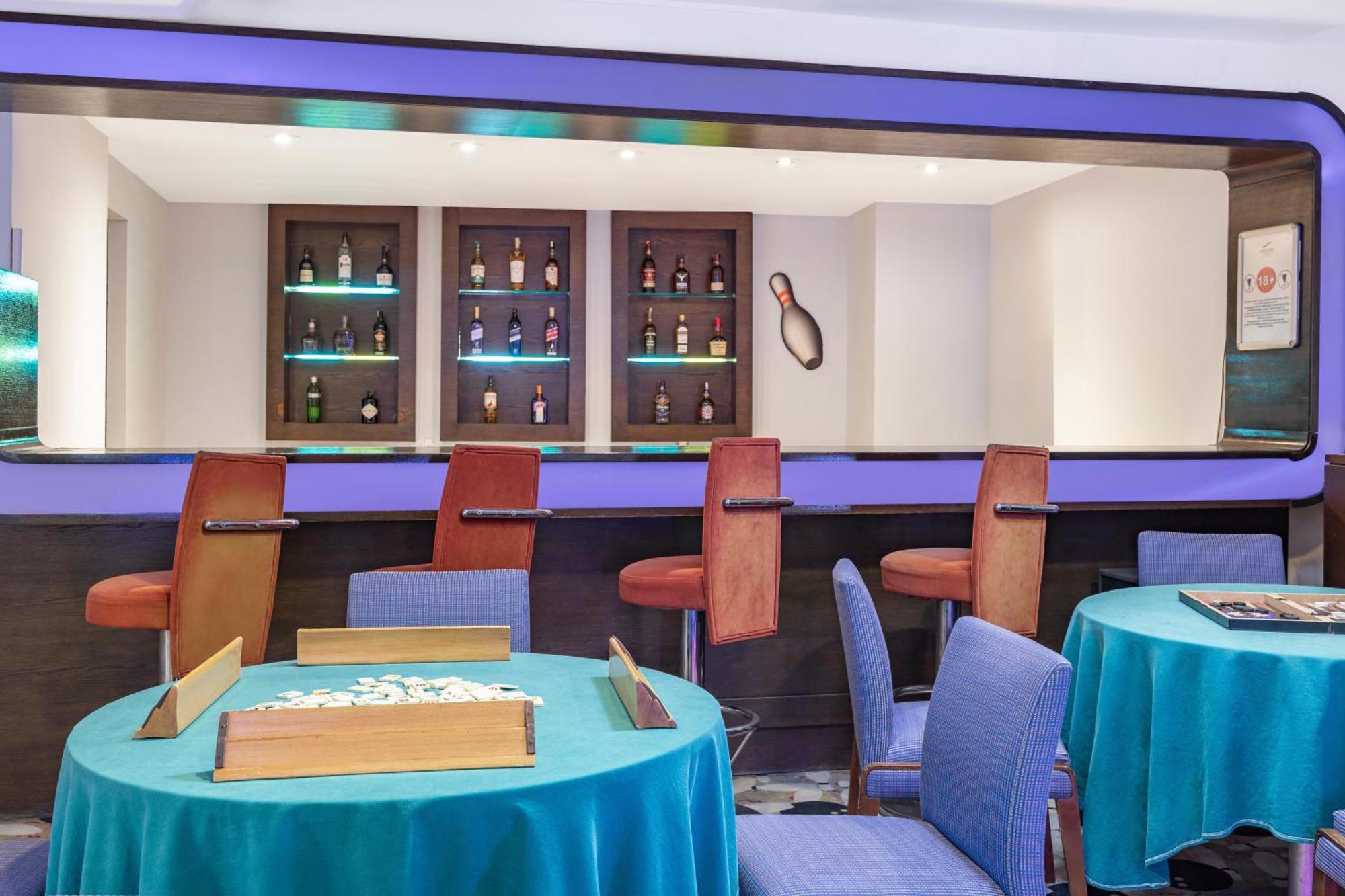 Concorde De Luxe Resort Antália Exterior foto The bar at the Blue Note